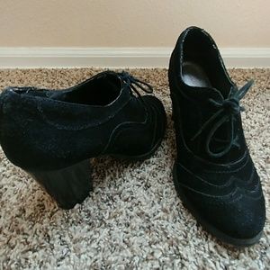 Black suede heels